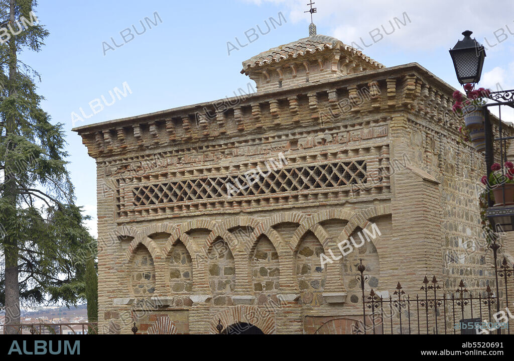 Toledo, Spain. Cristo de la Luz Shrine. Former mosque, built at the end of the 10th century and converted into a Christian church in the 12th century. Main facade, facing west. Built in brick with interlaced blind horseshoe arches, frieze with sebka decoration and topped by a cornice of corbels. Architectural detail.