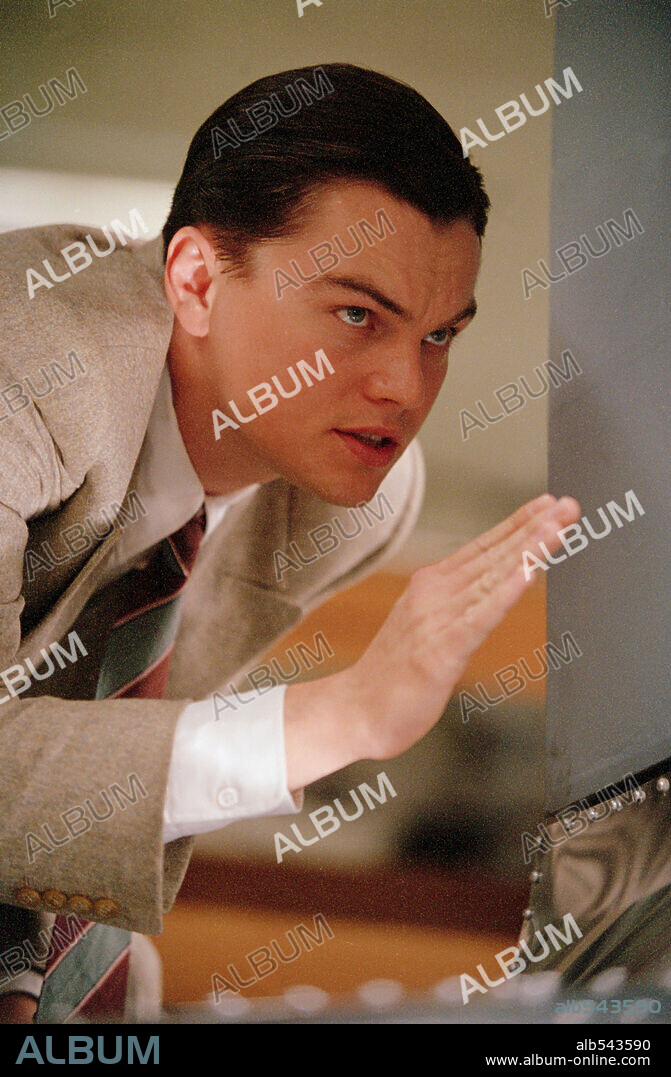Leonardo DiCaprio in THE AVIATOR, 2004, directed by MARTIN SCORSESE. Copyright MIRAMAX FILMS.