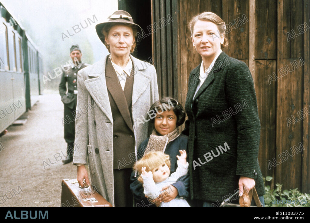 SIDONIE / AUT/BRD 1990 / Karin Brandauer / Mrs. Köppl (JOHANNA MERTINZ), Sodonie (ARGHAVAN SADEGHI-SERAGI), Josefa Breitner (KITTY SPEISER).