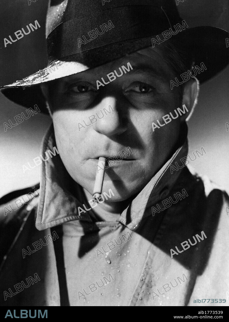 JEAN GABIN in STORMY WATERS, 1941 (REMORQUES). Copyright SEDIS.