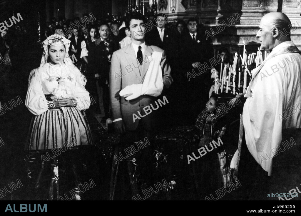 LAS LAVANDERAS DE PORTUGAL, 1957, dirigida por RAMON TORRADO. Copyright SUEVIA FILMS.