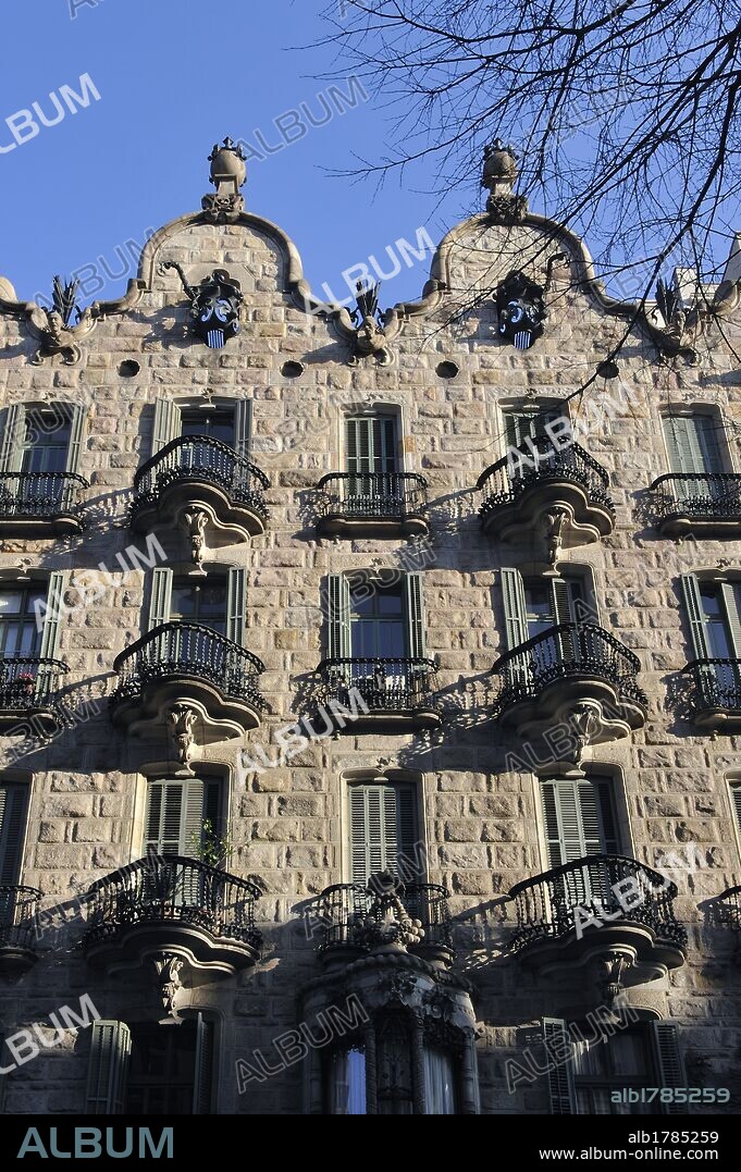 Casa Calvet (1898-1900), arquitecte Antoni Gaudí, c/ Casp 48, Barcelona, Catalunya, España.