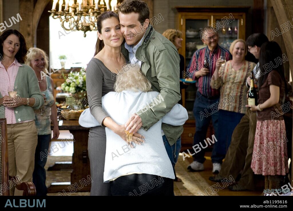 BETTY WHITE, RYAN REYNOLDS und SANDRA BULLOCK in THE PROPOSAL, 2009, unter der Regie von ANNE FLETCHER. Copyright MANDEVILLE FILMS/ TOUCHSTONE PICTURES.