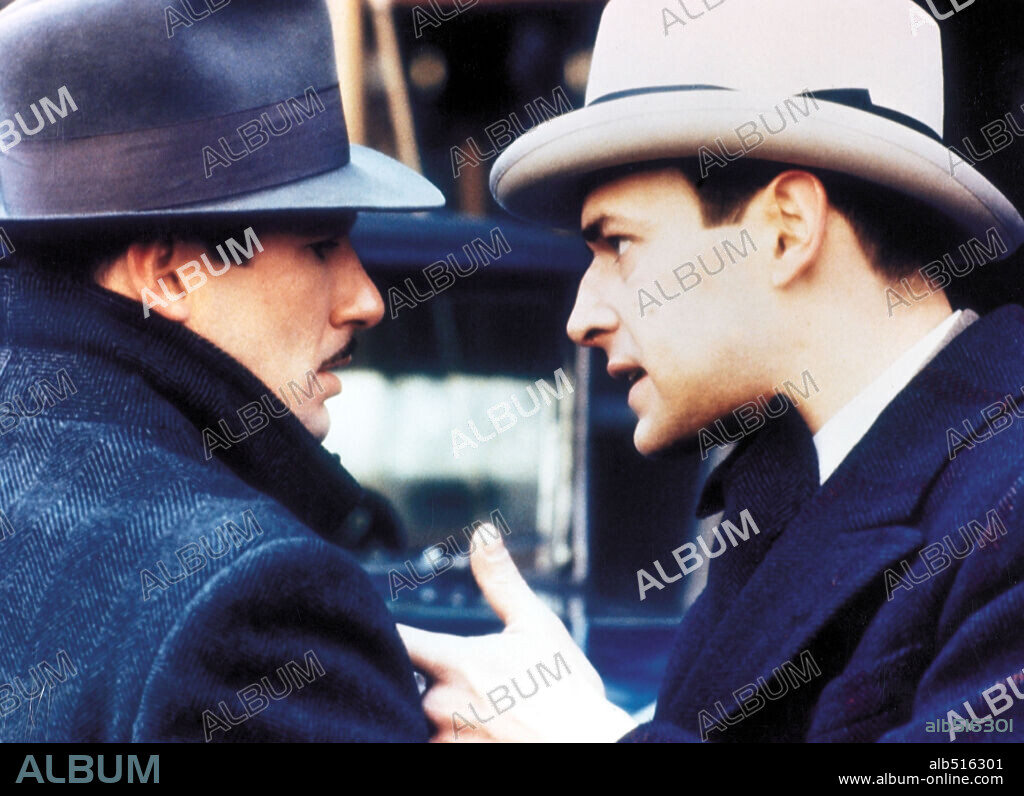 JAMES REMAR and RICHARD GERE in THE COTTON CLUB, 1984, directed by FRANCIS FORD COPPOLA. Copyright ZOETROPE/ORION.