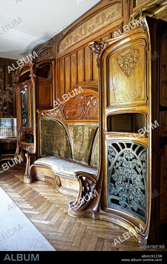 Banquette bibliothèque au mineur, 1902. Eugène Vallin (1856-1922).