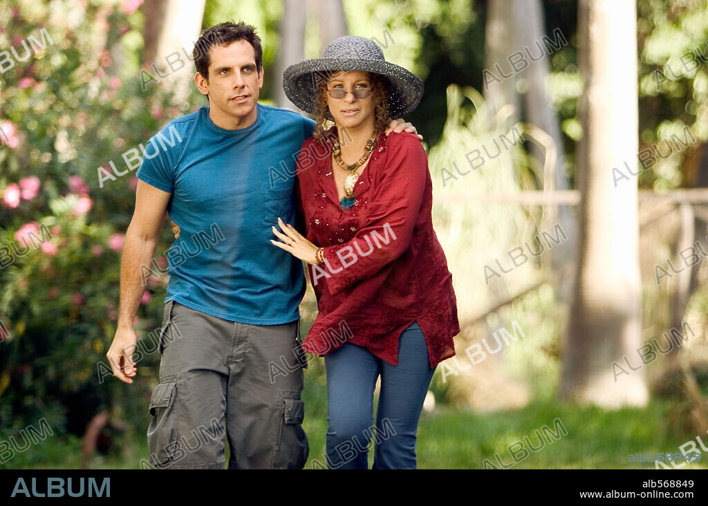 BARBRA STREISAND and BEN STILLER in MEET THE FOCKERS, 2004, directed by JAY ROACH. Copyright DREAMWORKS / BENNETT, TRACY.