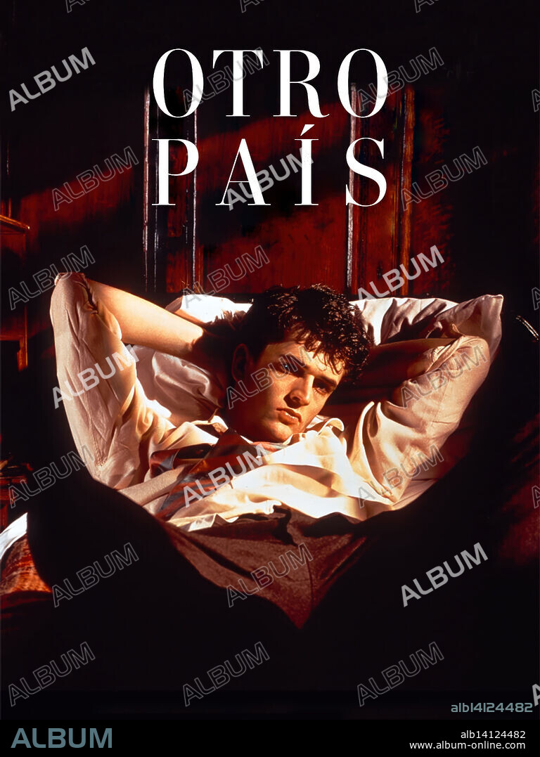 RUPERT EVERETT en OTRO PAIS, 1984 (ANOTHER COUNTRY), dirigida por MAREK KANIEVSKA. Copyright COLUMBIA PICTURES.