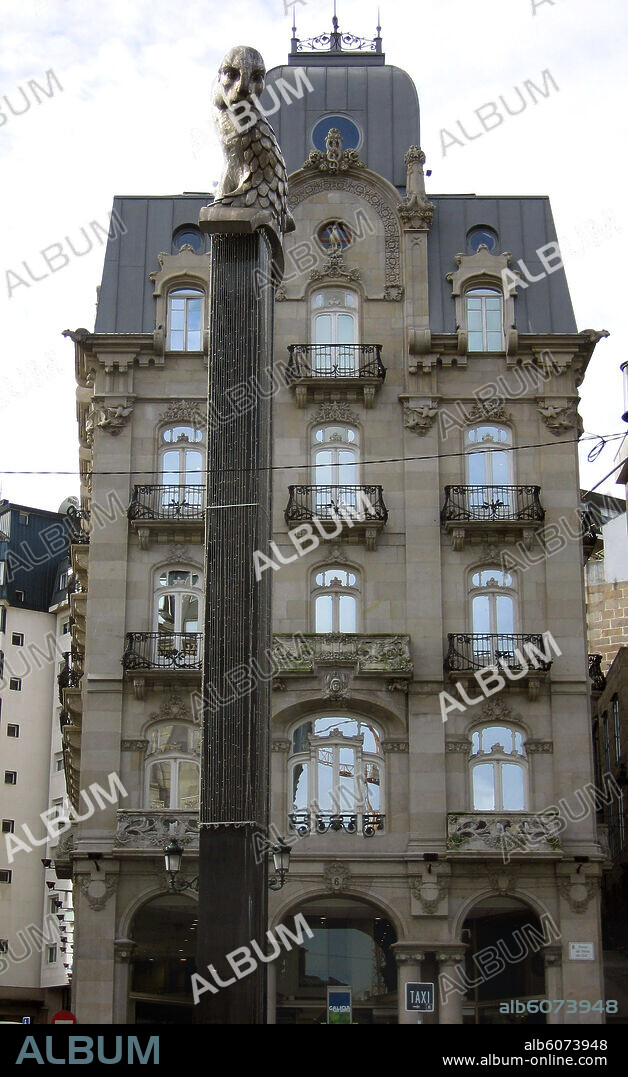 The picture shows the sculpture 'Sireno' by Francisco Leiro at the Porta do Sol Square in Vigo in the northern province of Galicia, Spain, 08 Mrch 2007.  Photo: Carmen Jaspersen. 08/03/2007