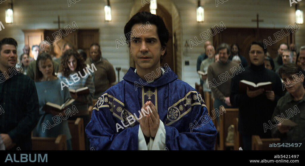 HAMISH LINKLATER in MIDNIGHT MASS, 2021, unter der Regie von MIKE FLANAGAN. Copyright INTREPID PICTURES.