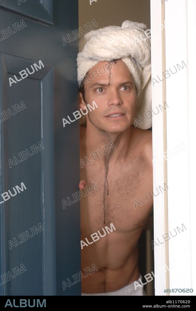 TIMOTHY OLYPHANT en MI VIDA ES UNA RUINA, 2007 (BILL), dirigida por BERNIE GOLDMANN y MELISA WALLACK. Copyright greenstreet films/eclipse catering.