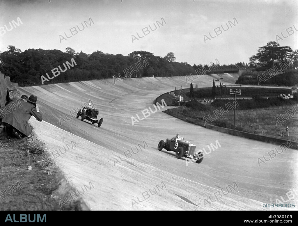 Lagonda 4480 cc.  Event Entry No: 9. . Background Talbot  95 Special 3008 cc. Vehicle Reg. No.  JJ570.  Event Entry No: 8. Driver: Wooding, G.A. Place: Brooklands. Date: 15.10.38.
