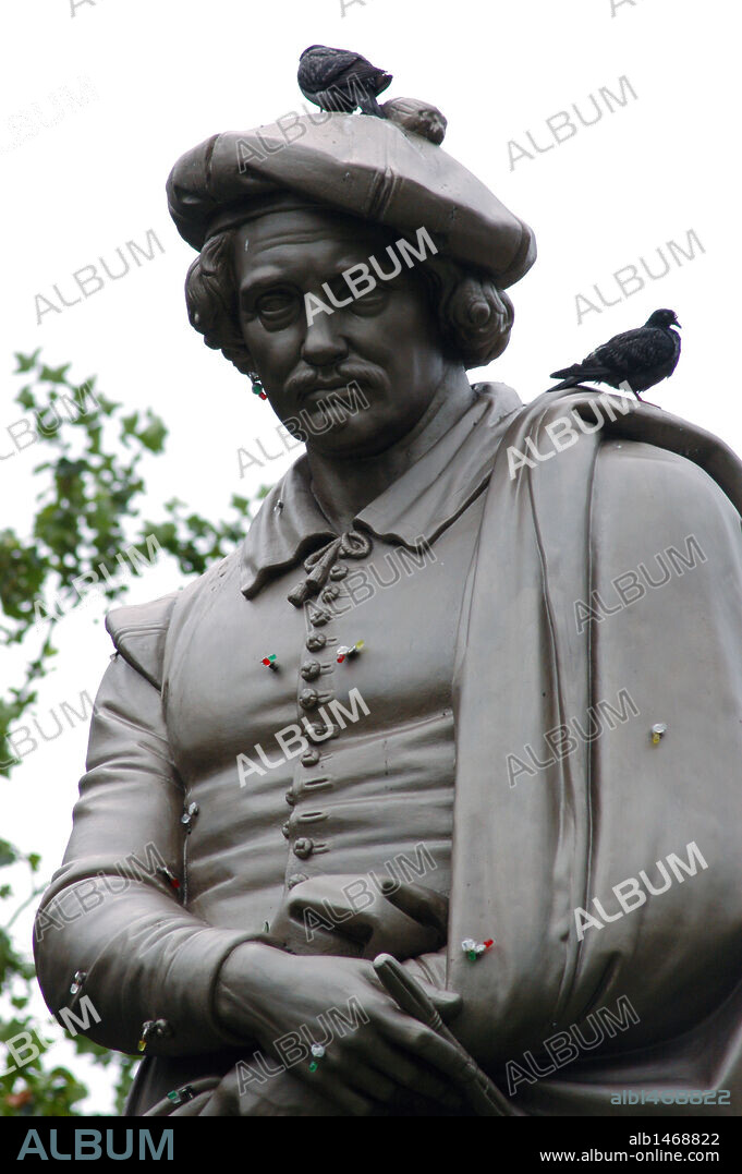 ARTE BARROCO. HOLANDA. S. XVII. REMBRANDT (Rembrandt Harmensz van Rijn o Rhijn) (1606-1669). Pintor, grabador y dibujante holandés. Estatua de Rembrandt, 1852. Obra de Louis Royer (1793-1868). Plaza Rembrandt. Amsterdam.