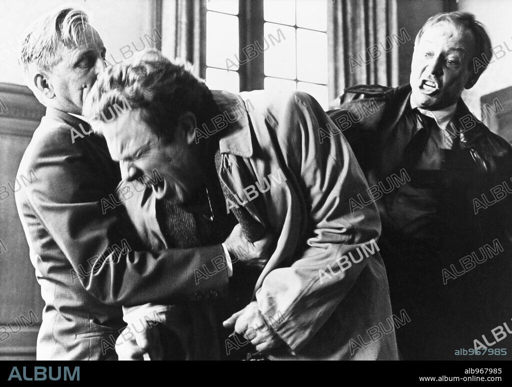 ERIC, OFICIAL DE LA REINA, 1977 (SOLDAAT VAN ORANJE), dirigida por PAUL VERHOEVEN.