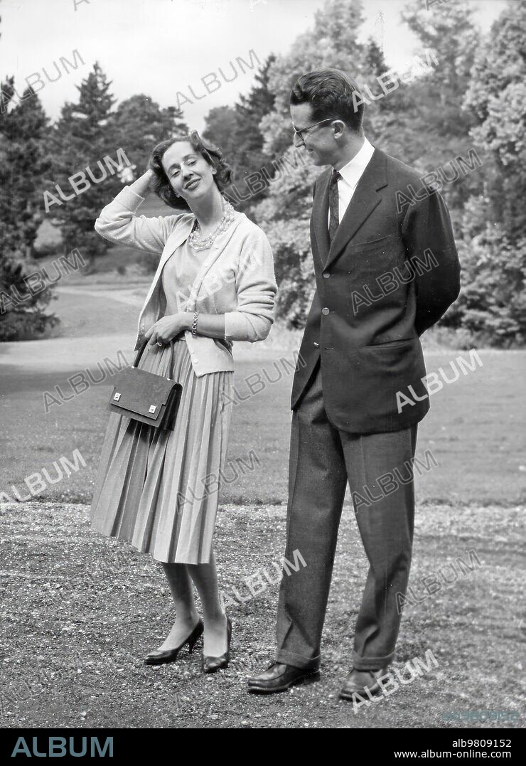 Ardennes (Belgium), 09/17/1960. King Baudouin of Belgium presents his fiancée Fabiola de Mora y Aragón to the world press at Ciergnon Castle in the Ardennes.