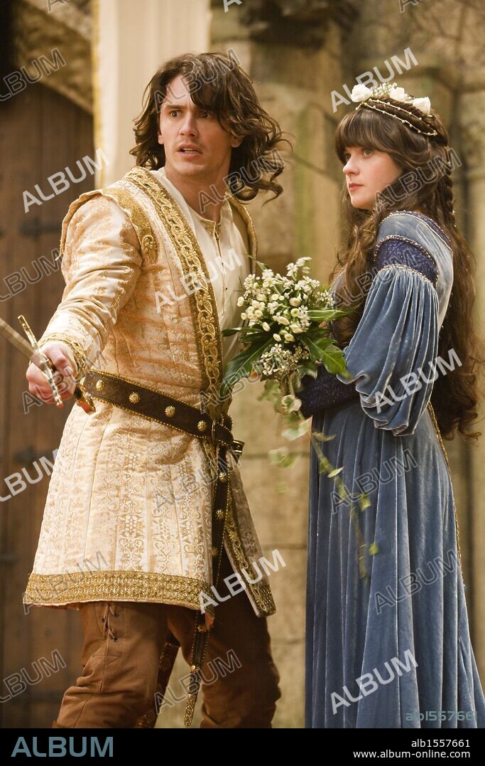 JAMES FRANCO and ZOOEY DESCHANEL in YOUR HIGHNESS, 2011, directed by DAVID GORDON GREEN. Copyright STUBER PRODUCTIONS.