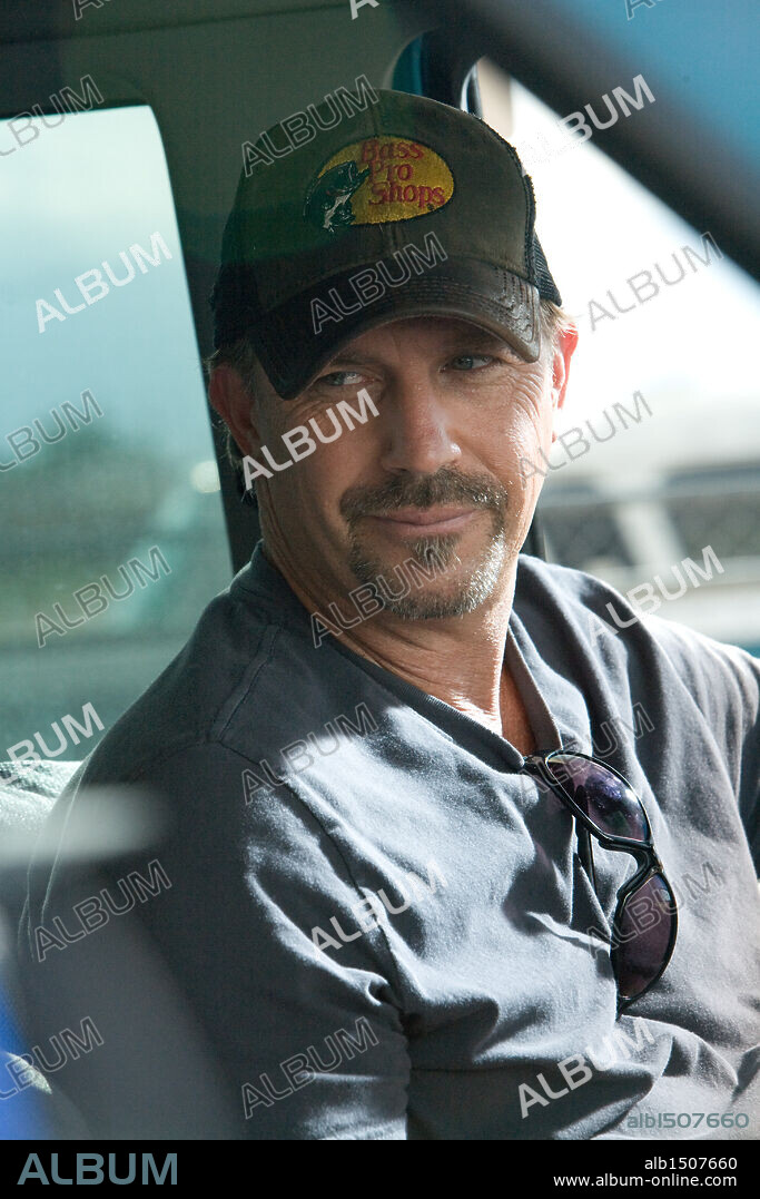 KEVIN COSTNER in SWING VOTE, 2008, directed by JOSHUA MICHAEL STERN. Copyright TREEHOUSE FILMS/G&M FILMS/1821 PICTURES/RADAS PICTURES.