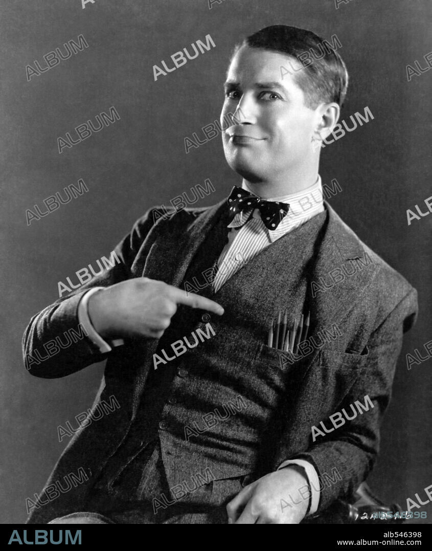 MAURICE CHEVALIER in THE BIG POND, 1930, directed by HOBART HENLEY. Copyright PARAMOUNT PICTURES.