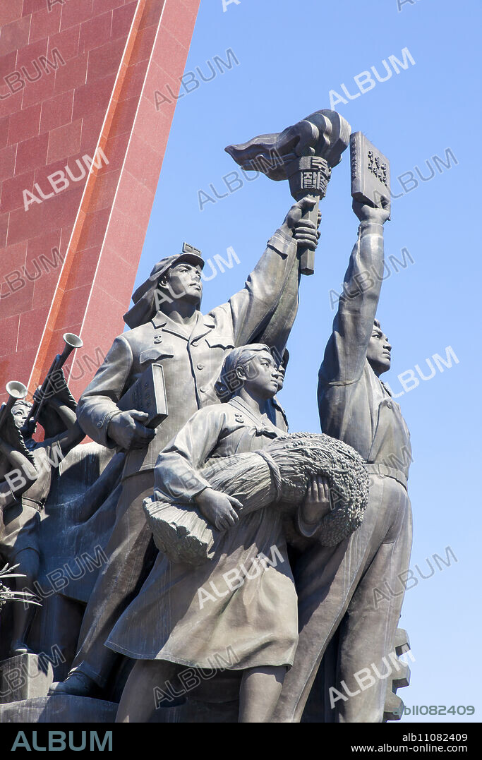 Mansudae Grand Monument depicting the Anti Japanese Revolutionary Struggle and Socialist Revolution and Construction, Mansudae Assembly Hall on Mansu Hill, Pyongyang, Democratic People's Republic of Korea (DPRK), North Korea, Asia.