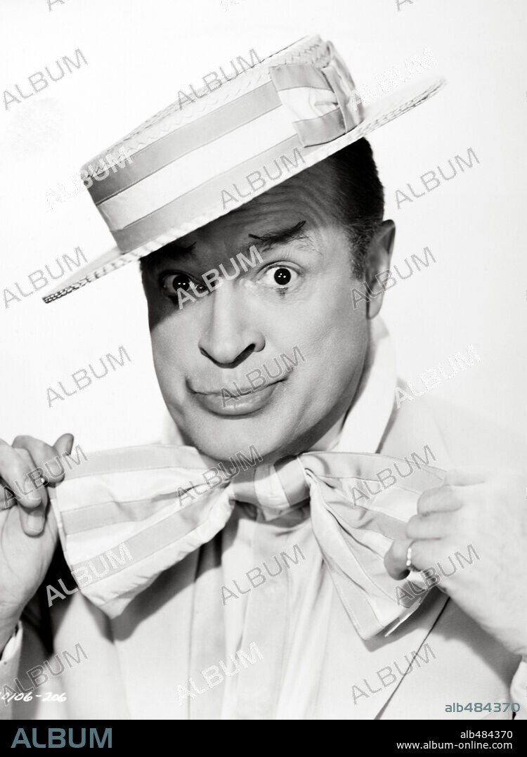 BOB HOPE in THE SEVEN LITTLE FOYS, 1955, directed by MELVILLE SHAVELSON. Copyright PARAMOUNT PICTURES.