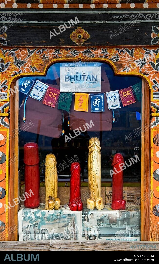 Phallic cult, wooden penises as souvenirs, Teoprongchu, Bhutan