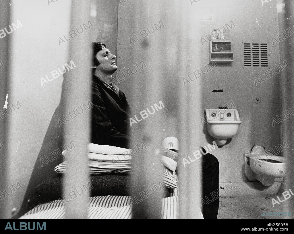 ALAN ALDA in THE GLASS HOUSE, 1972, directed by TOM GRIES.