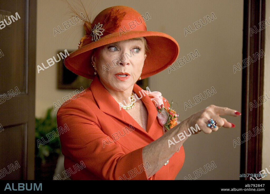 SHIRLEY MACLAINE in RUMOR HAS IT, 2005, unter der Regie von ROB REINER. Copyright WARNER BROS. / MOSELEY, MELISSA.