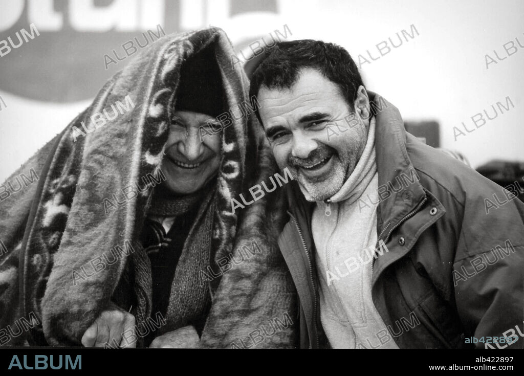 ANTONIO BENEDICTIS y CARLOS SORIN en HISTORIAS MÍNIMAS, 2002, dirigida por CARLOS SORIN. Copyright GUACAMOLE FILMS/WANDA VISION.