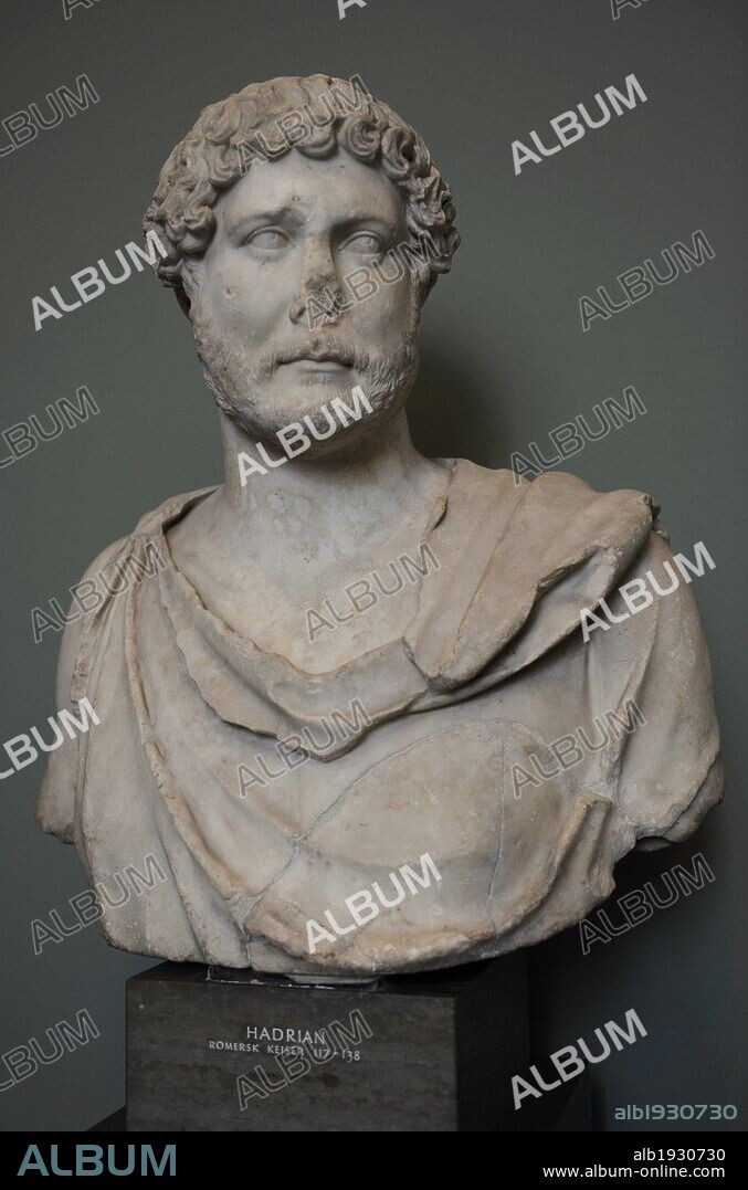 ADRIANO. Publio Elio (76-138). Emperador romano (117-138). Sucesor de Trajano. BUSTO DE ADRIANO. 125-138 d. C. Roma. Museo Carlsberg Gyptotek. Copenhague. Dinamarca. Norte Europa.