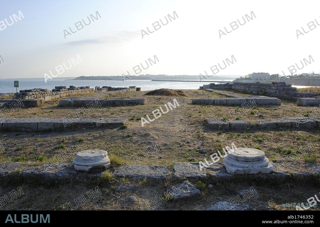 UCRANIA. Antigua colonia griega de QUERSONESO, fundada en el siglo VI a. C. Posteriormente fue ocupada por romanos y bizantinos. Ruinas. Alrededores Sebastopol. Europa Oriental.