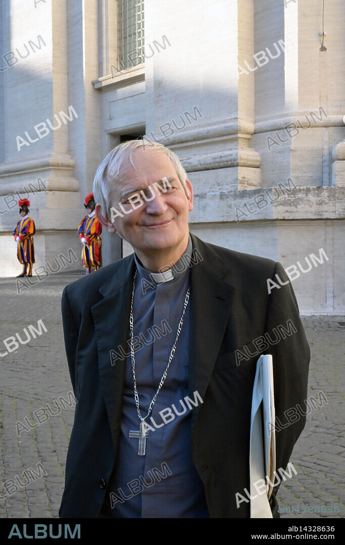 Vatican, VATICAN: NO LIBRI** Italy, Rome, Vatican, 2025/4/30 . Cardinal Matteo Zuppi , attend a mass on the fifth of nine days of mourning for late Pope Francis, in St. Peter's Basilica at the Vatican Photograph by ALESSIA GIULIANI / Catholic Press Photo (Credit Image: © Alessia Giuliani/IPA via ZUMA Press).