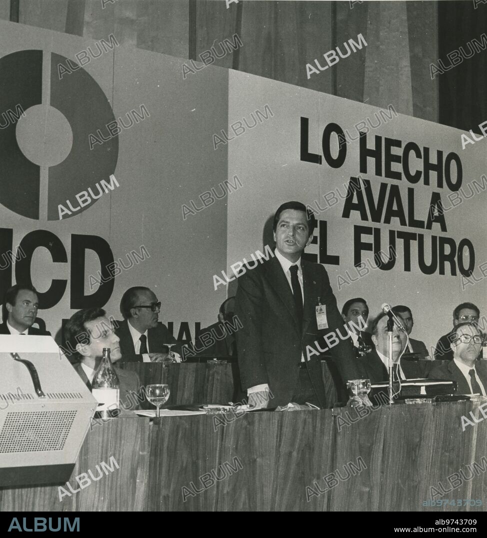 Madrid, 19/10/1978. I Congreso de Unión de Centro Democrático en el Palacio de Congresos y Exposiciones de Madrid. Pronunció el discurso de apertura el Presidente del Gobierno y de UCD, don Adolfo Suárez.