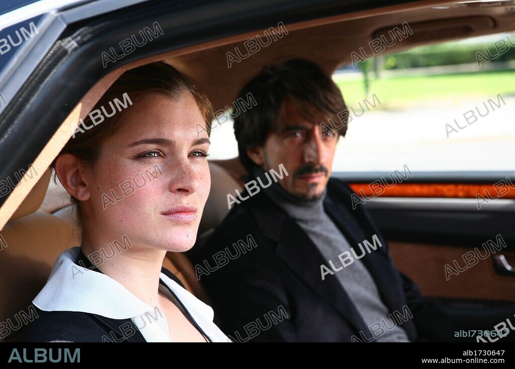 SERGIO RUBINI und VITTORIA PUCCINI in COLPO D'OCCHIO, 2008, unter der Regie von SERGIO RUBINI. Copyright CATTLEYA/RAI CINEMA / IANNONE, CLAUDIO.