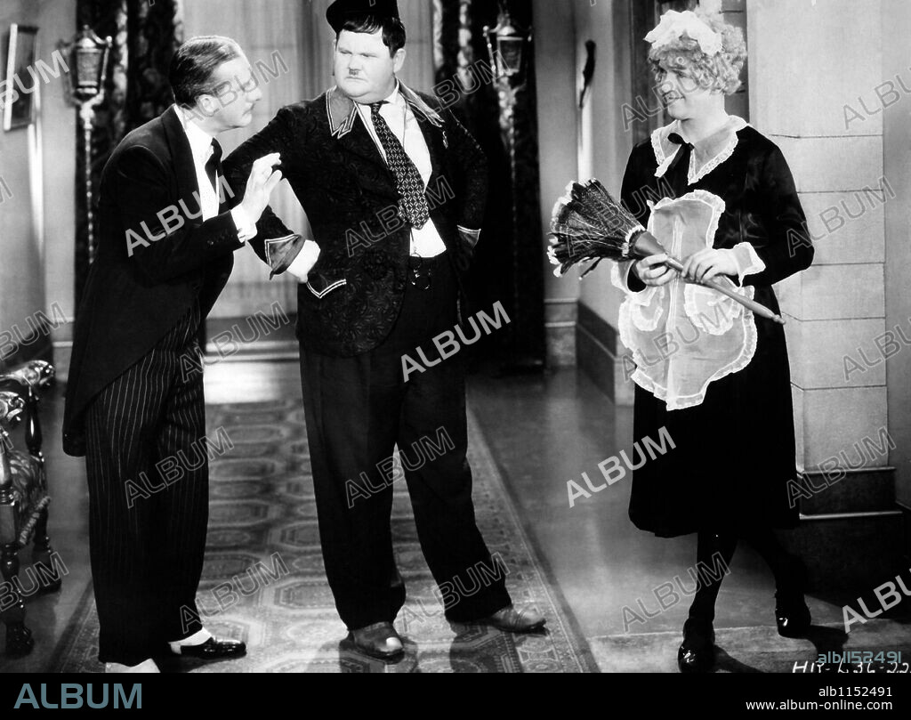OLIVER HARDY and STAN LAUREL in ANOTHER FINE MESS, 1930, directed by JAMES PARROTT. Copyright HAL ROACH/MGM.