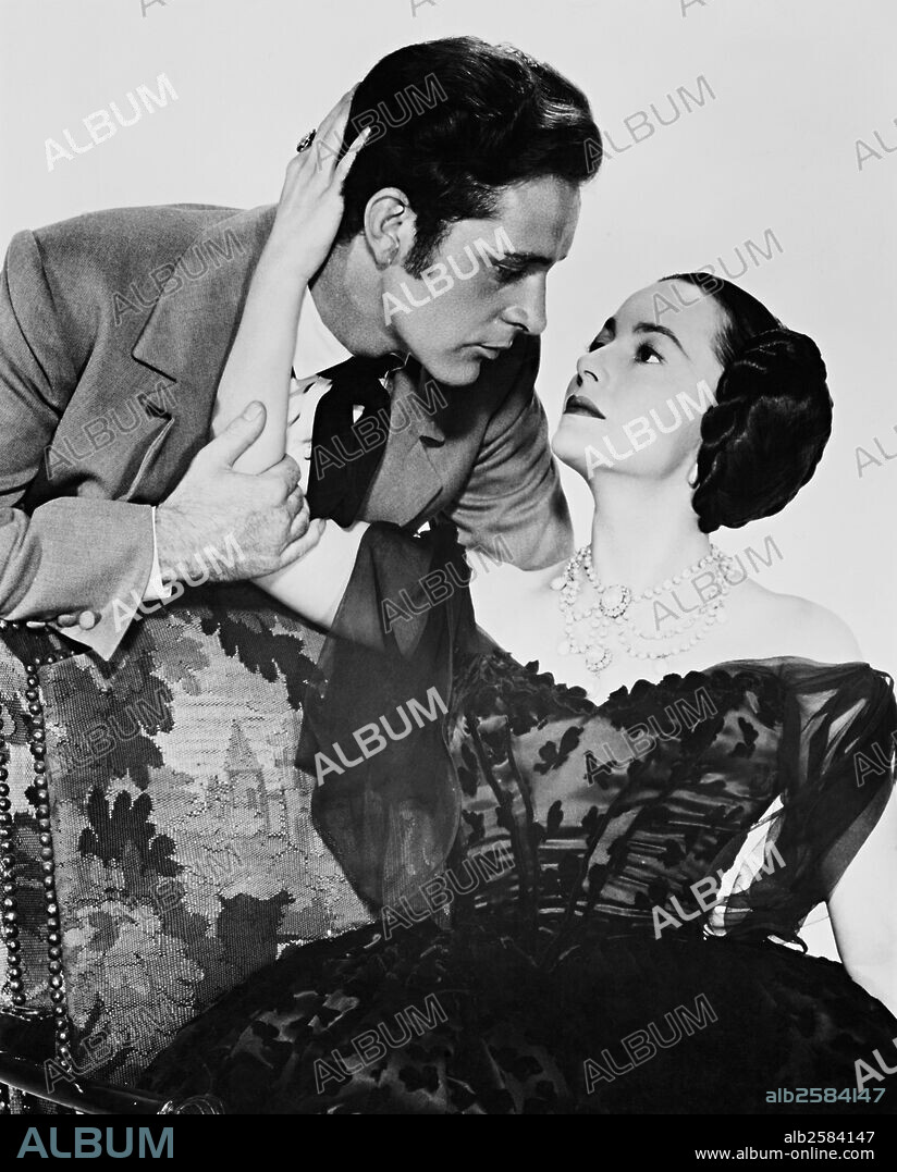 OLIVIA DE HAVILLAND y RICHARD BURTON en MI PRIMA RAQUEL, 1952 (MY COUSIN RACHEL), dirigida por HENRY KOSTER. Copyright 20TH CENTURY FOX.