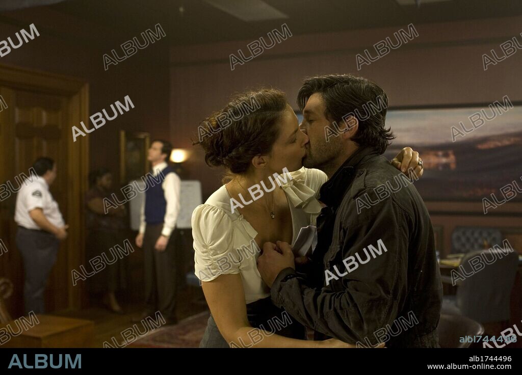 ASHLEY JUDD and PATRICK DEMPSEY in FLYPAPER, 2011, directed by ROB MINKOFF. Copyright FORESIGHT UNLIMITED.