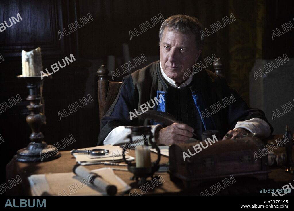 DUSTIN HOFFMAN en MEDICI: LOS MEDICI: SEÑORES DE FLORENCIA, 2016 (MEDICI: MASTERS OF FLORENCE), dirigida por SERGIO MIMICA-GEZZAN. Copyright RAI FICTION.