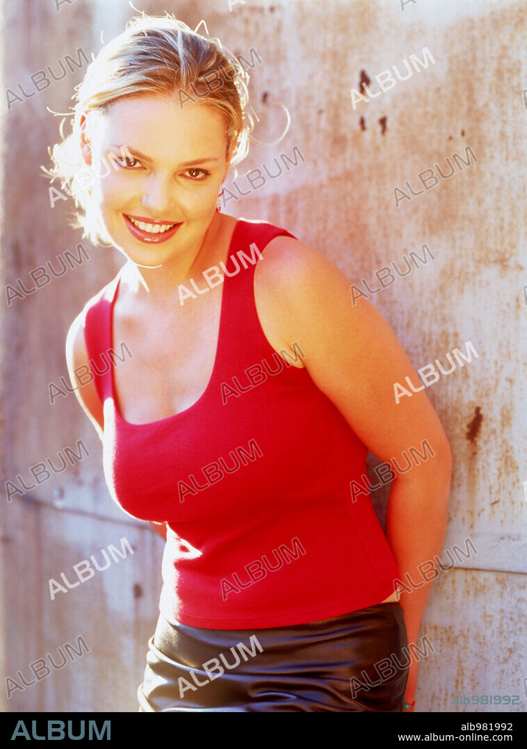 KATHERINE HEIGL dans ROSWELL-TV, 1999, réalisé par PATRICK R. NORRIS. Copyright 20TH CENTURY FOX.