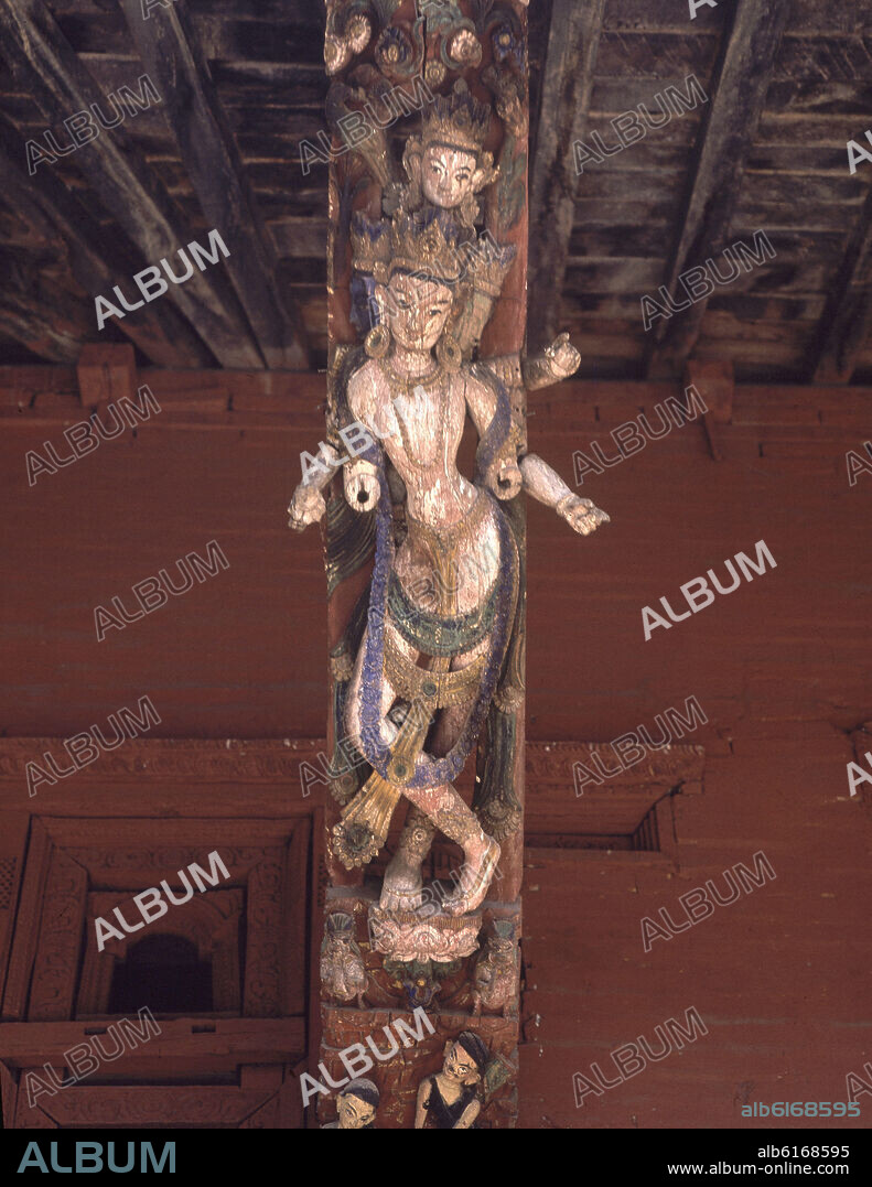 RIOSTRA(ESCULTURA)DE DIOSA MADRE ASHTA MATRIKAS(MULTP BRAZOS.