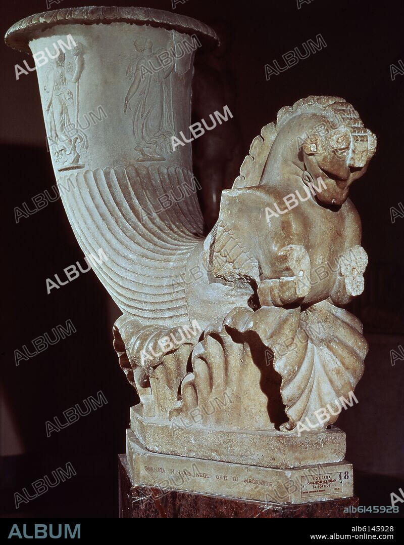 PONTIOS. FUENTE CON FORMA DE CUERNO POTORIO, PRIMERA EDAD AUGUSTEA.