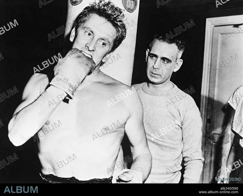 KIRK DOUGLAS et PAUL STEWART dans CHAMPION, 1949, réalisé par MARK ROBSON. Copyright UNITED ARTISTS.