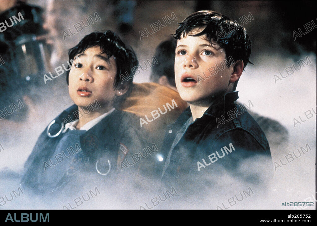Ke Huy Quan y SEAN ASTIN en LOS GOONIES, 1985 (THE GOONIES), dirigida por RICHARD DONNER. Copyright WARNER BROTHERS.