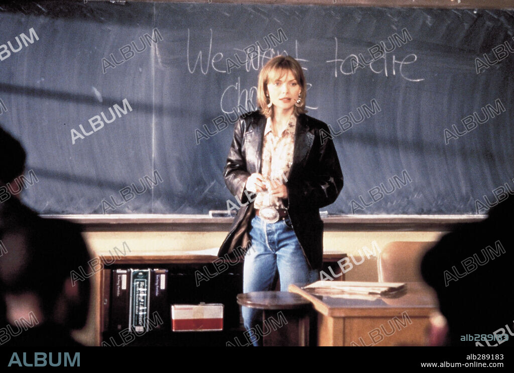 MICHELLE PFEIFFER in DANGEROUS MINDS, 1995, unter der Regie von JOHN N. SMITH. Copyright HOLLYWOOD PICTURES.