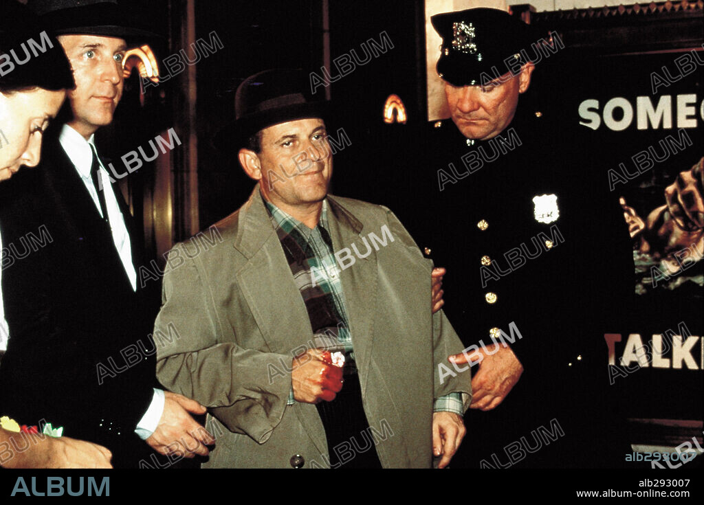 JOE PESCI en EL OJO PÚBLICO, 1992 (THE PUBLIC EYE), dirigida por HOWARD FRANKLIN. Copyright UNIVERSAL PICTURES / GLASS, BEN.