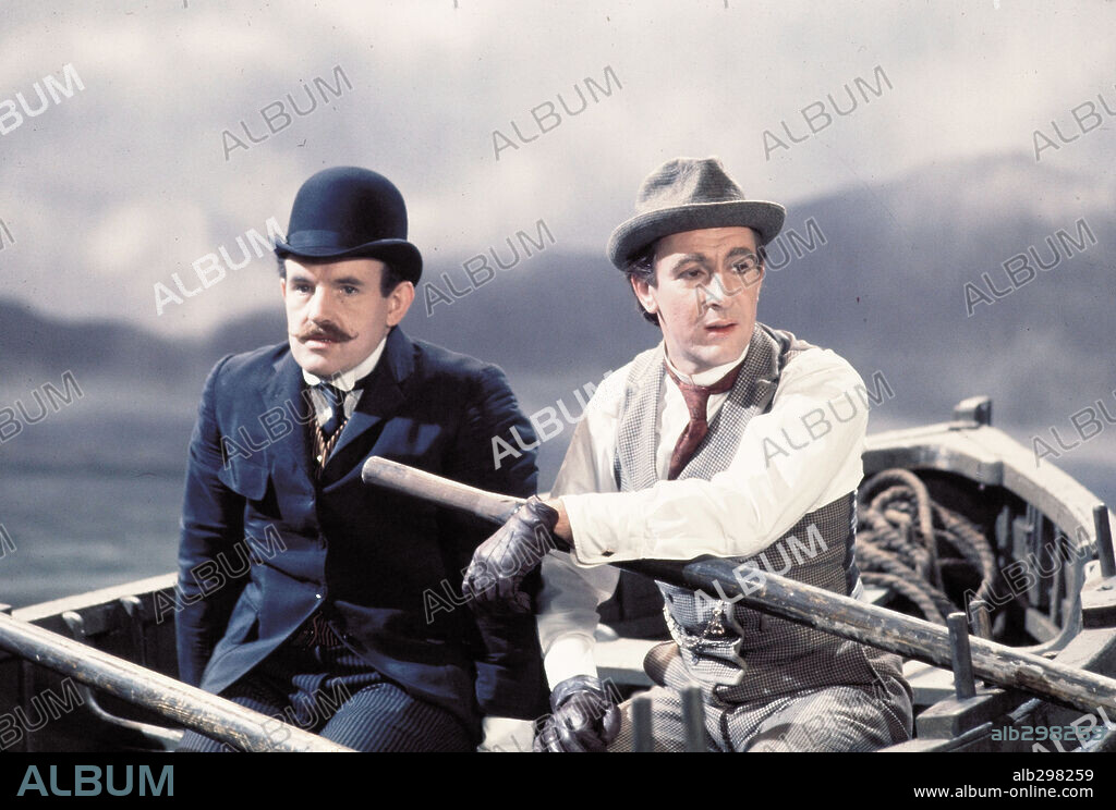 COLIN BLAKELY, ROBERT STEPHENS y JOHN WATSON. COLIN BLAKELY y ROBERT STEPHENS en LA VIDA PRIVADA DE SHERLOCK HOLMES, 1970 (THE PRIVATE LIFE OF SHERLOCK HOLMES), dirigida por BILLY WILDER. Copyright UNITED ARTISTS.