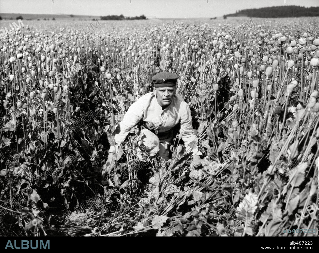 KLAUS KINSKI in WERNER HERZOG'S WOYZECK, 1979 (WOYZECK), directed by WERNER HERZOG.