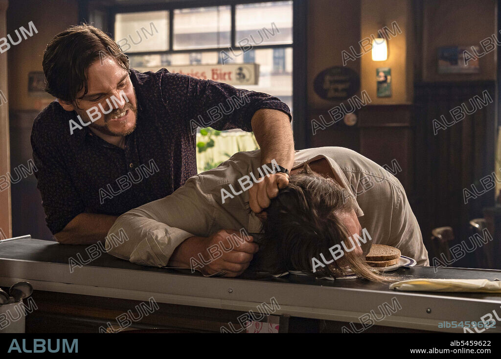 DANIEL BRUHL and PETER KURTH in NEXT DOOR, 2021 (NEBENAN), directed by DANIEL BRUHL. Copyright Warner Bros. Film Productions Germany.