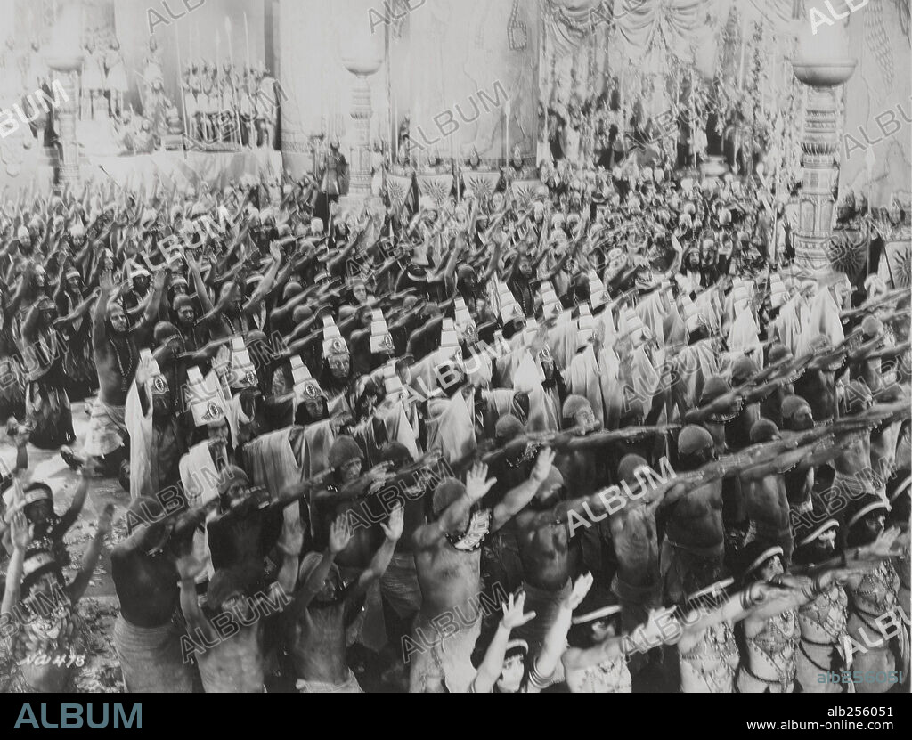EL ARCA DE NOÉ, 1928 (NOAH'S ARK), dirigida por MICHAEL CURTIZ. Copyright WARNER BROTHERS.