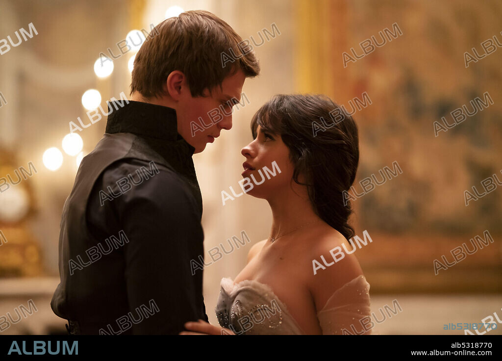 CAMILA CABELLO and NICHOLAS GALITZINE in CINDERELLA, 2021, directed by KAY CANNON. Copyright Columbia Pictures / Sony Pictures Entertainment.