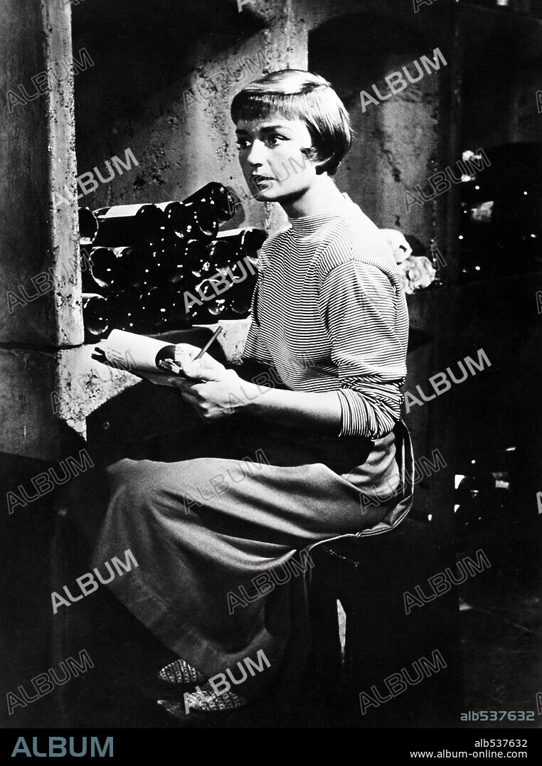 BRIGITTE AUBER en ATRAPA A UN LADRÓN, 1955 (TO CATCH A THIEF), dirigida por ALFRED HITCHCOCK. Copyright PARAMOUNT PICTURES.