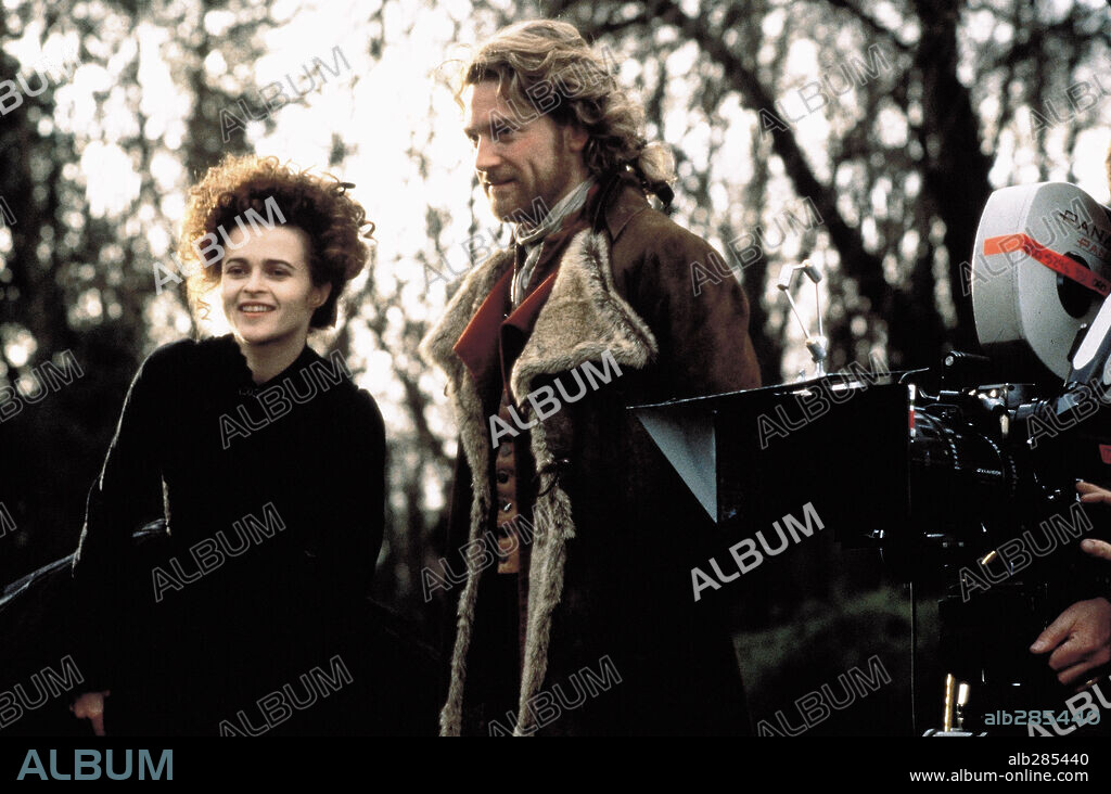 HELENA BONHAM CARTER and KENNETH BRANAGH in FRANKENSTEIN, 1994, directed by KENNETH BRANAGH. Copyright TRI STAR PICTURES / APPLEBY, DAVID.
